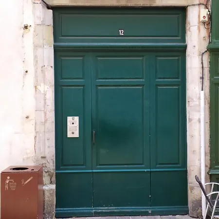 Chez Georges קרקסון