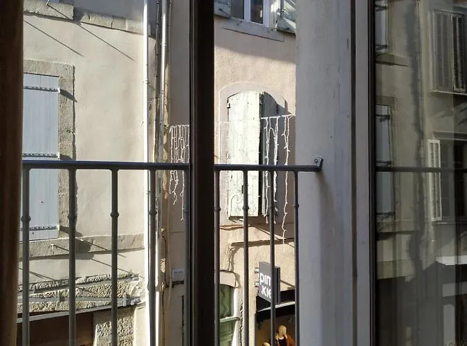 Chez Georges Apartment *