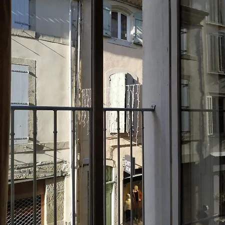 Chez Georges Apartment *